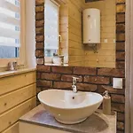 Large Home, Salt Cave, Sauna, Jacuzzi Nyaraló