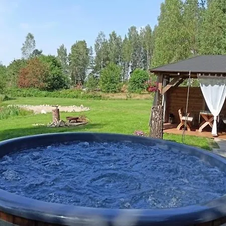 Semesterbostad Large Home, Salt Cave, Sauna, Jacuzzi *