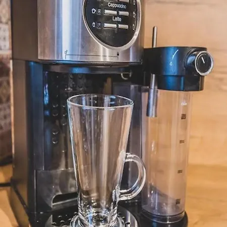 Semesterbostad Large Home, Salt Cave, Sauna, Jacuzzi *