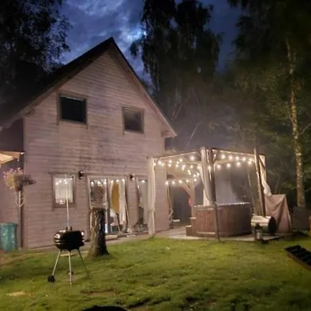 Large Home, Salt Cave, Sauna, Jacuzzi Nyaraló Lipusz