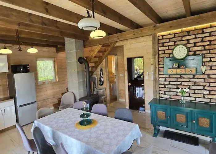 Large Home, Salt Cave, Sauna, Jacuzzi * Lipusz