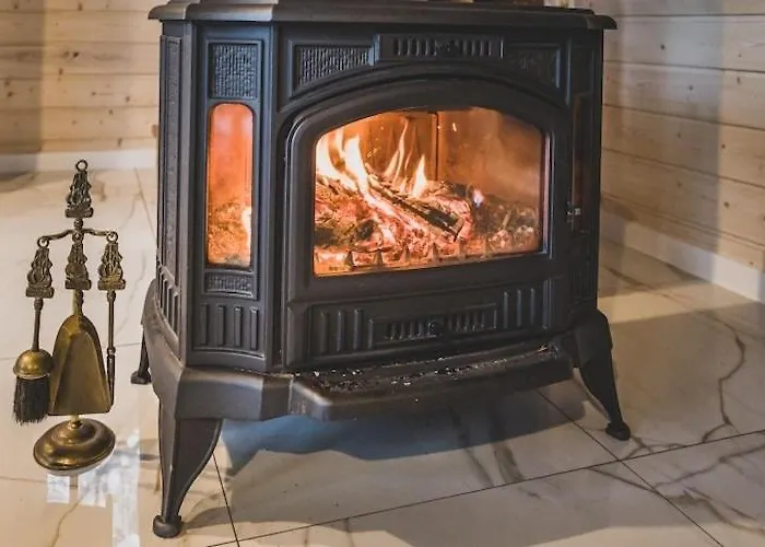 Semesterbostad Large Home, Salt Cave, Sauna, Jacuzzi Lipusz